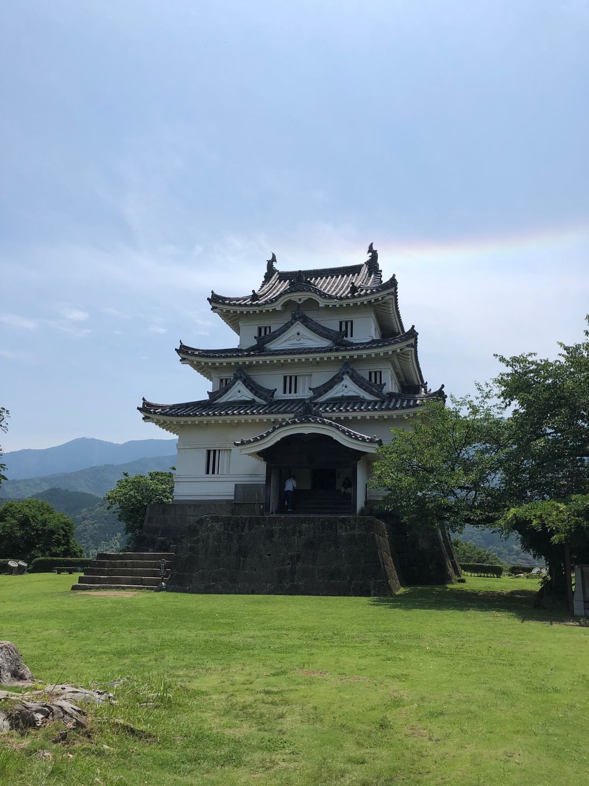 宇和島城
帰りに鯛めしもいただきました。