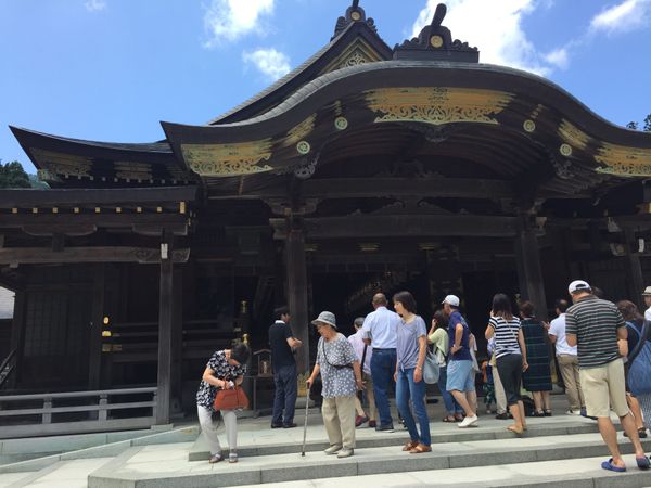 日本・新潟県「新潟　弥彦神社」の写真