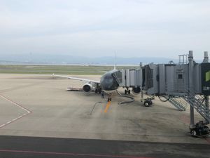 まずはマイルで関空へ。
7G25　HND-KIX　JA06MC
Airbu...