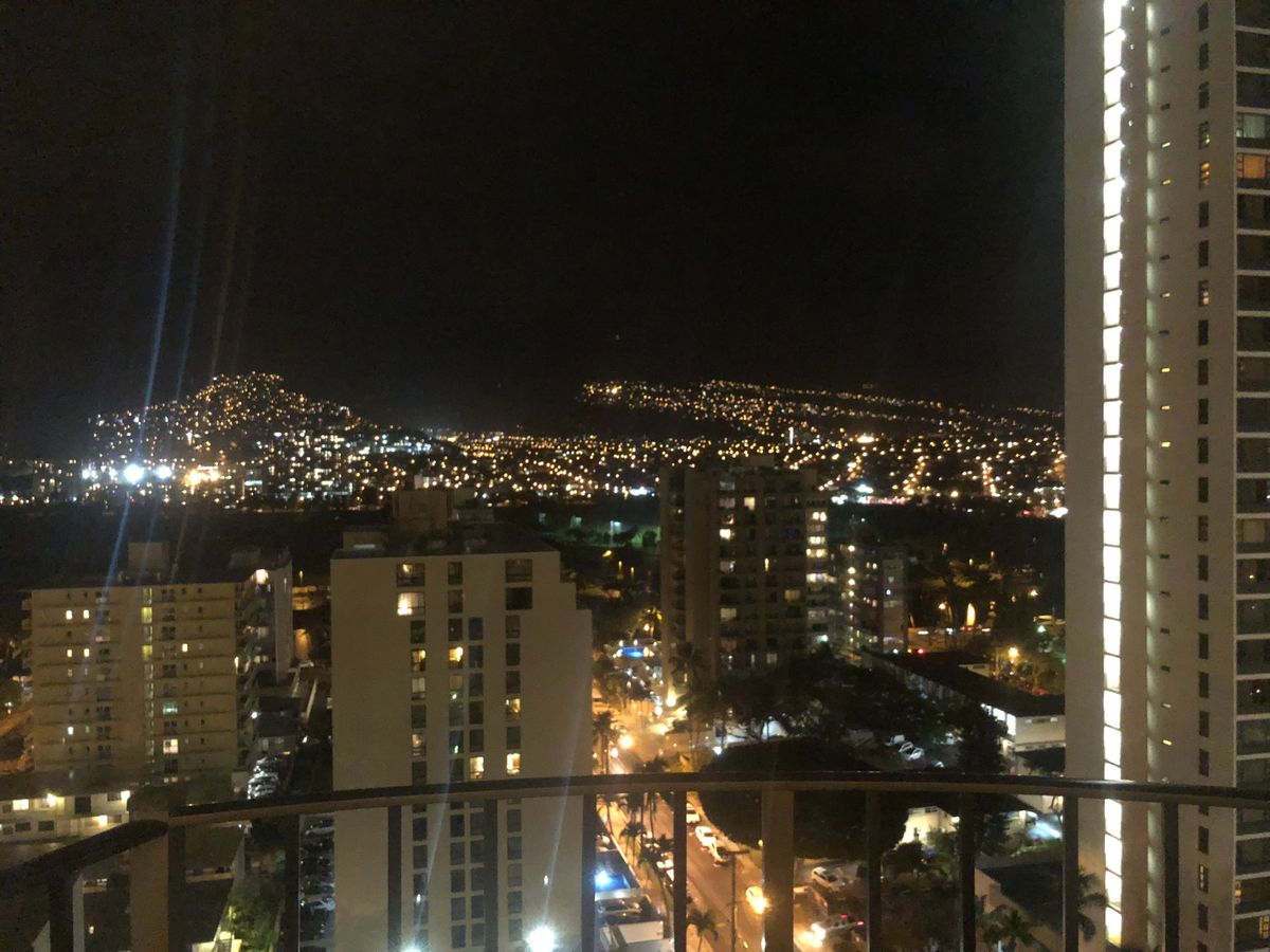 ホテルからの夜景