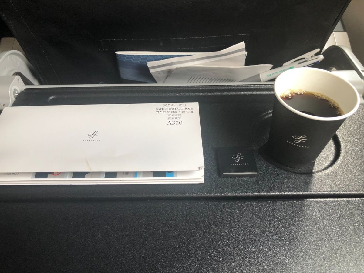 まずはマイルで関空へ。
7G25　HND-KIX　JA06MC
Airbu...