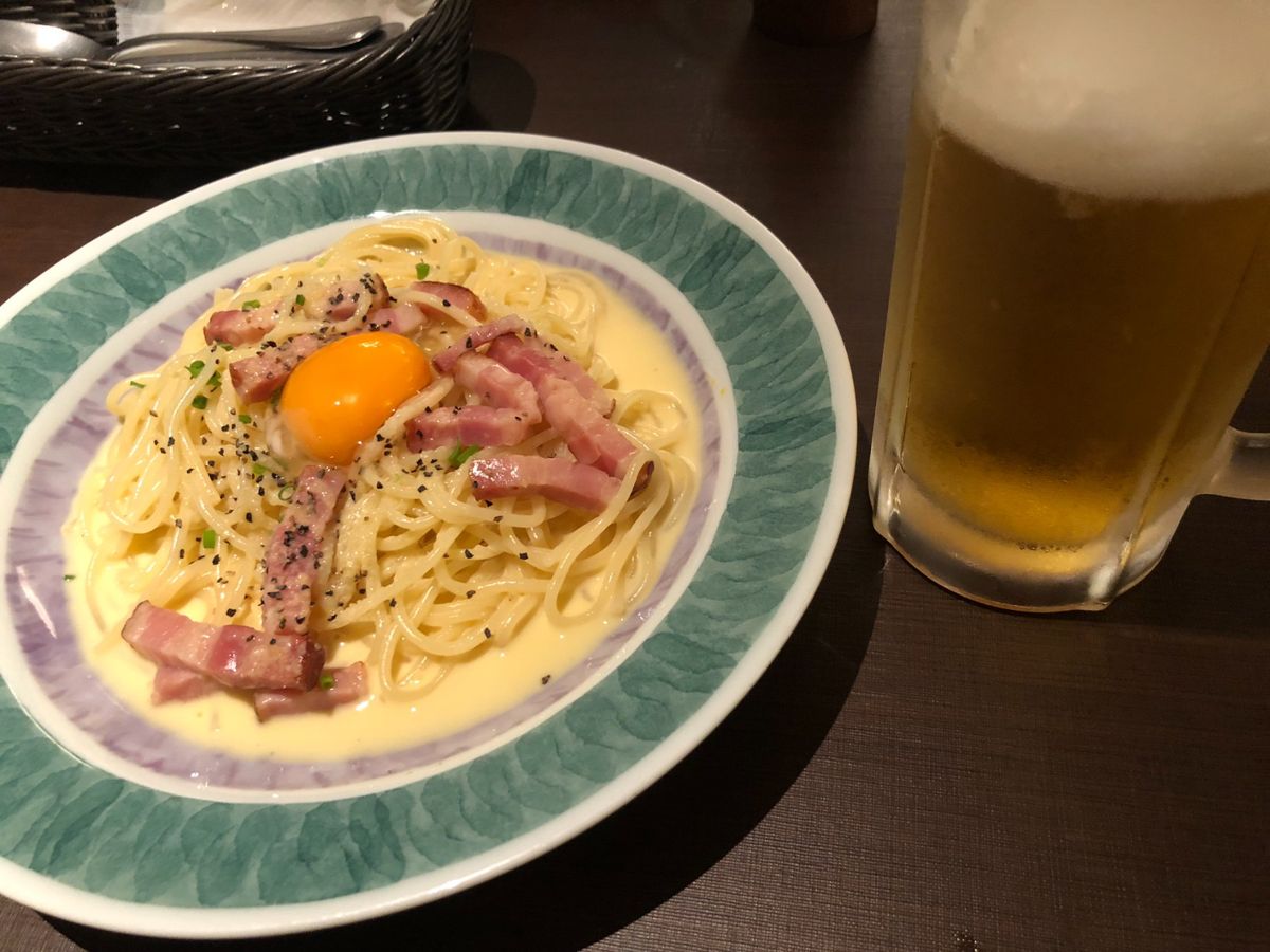 夜発のLCCなので鎌倉パスタで夕食後は、搭乗前にひたすら飲みます。