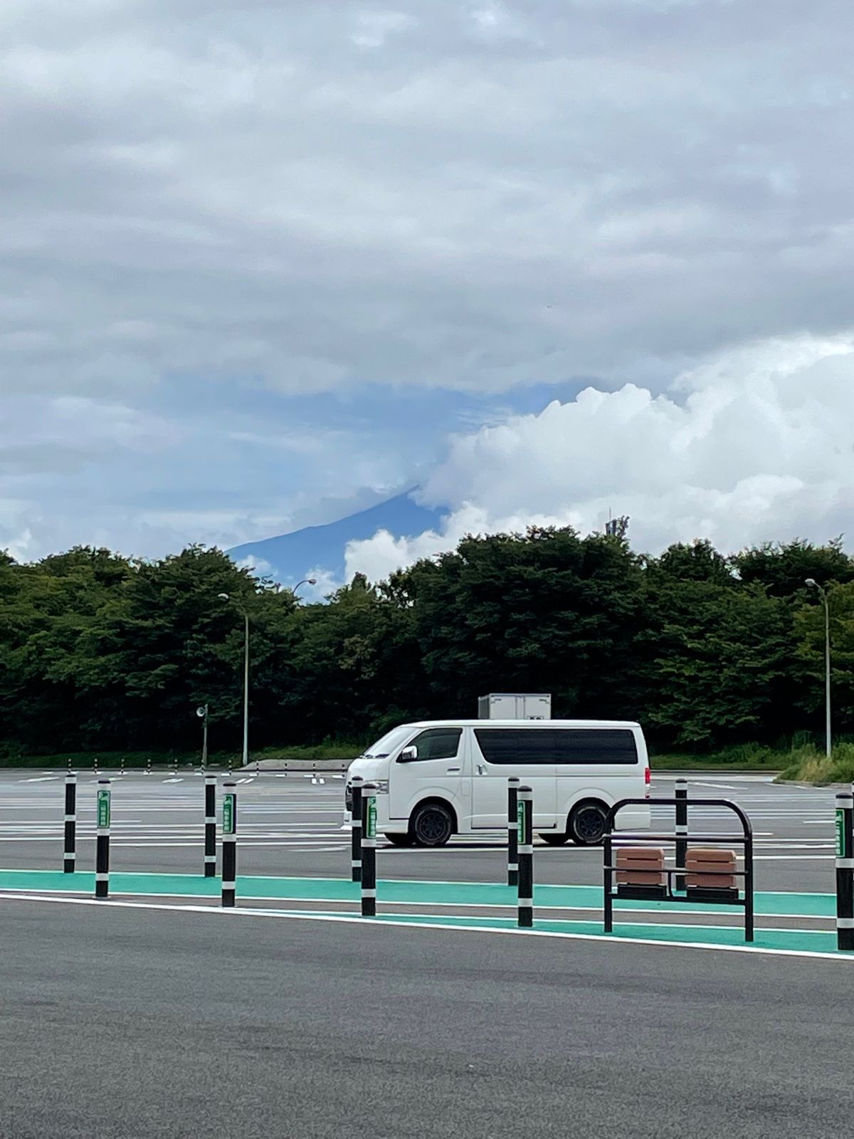 行きたかったラリック美術館。オリエント急行のカフェは要予約だし時間もないの...