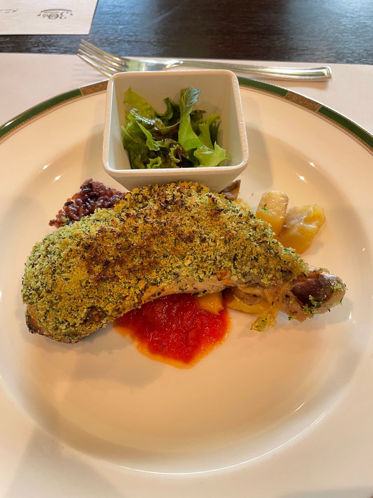 初めての箱根神社参拝⛩
芦ノ湖に面した平和の鳥居は大人気で写真撮る行列がで...