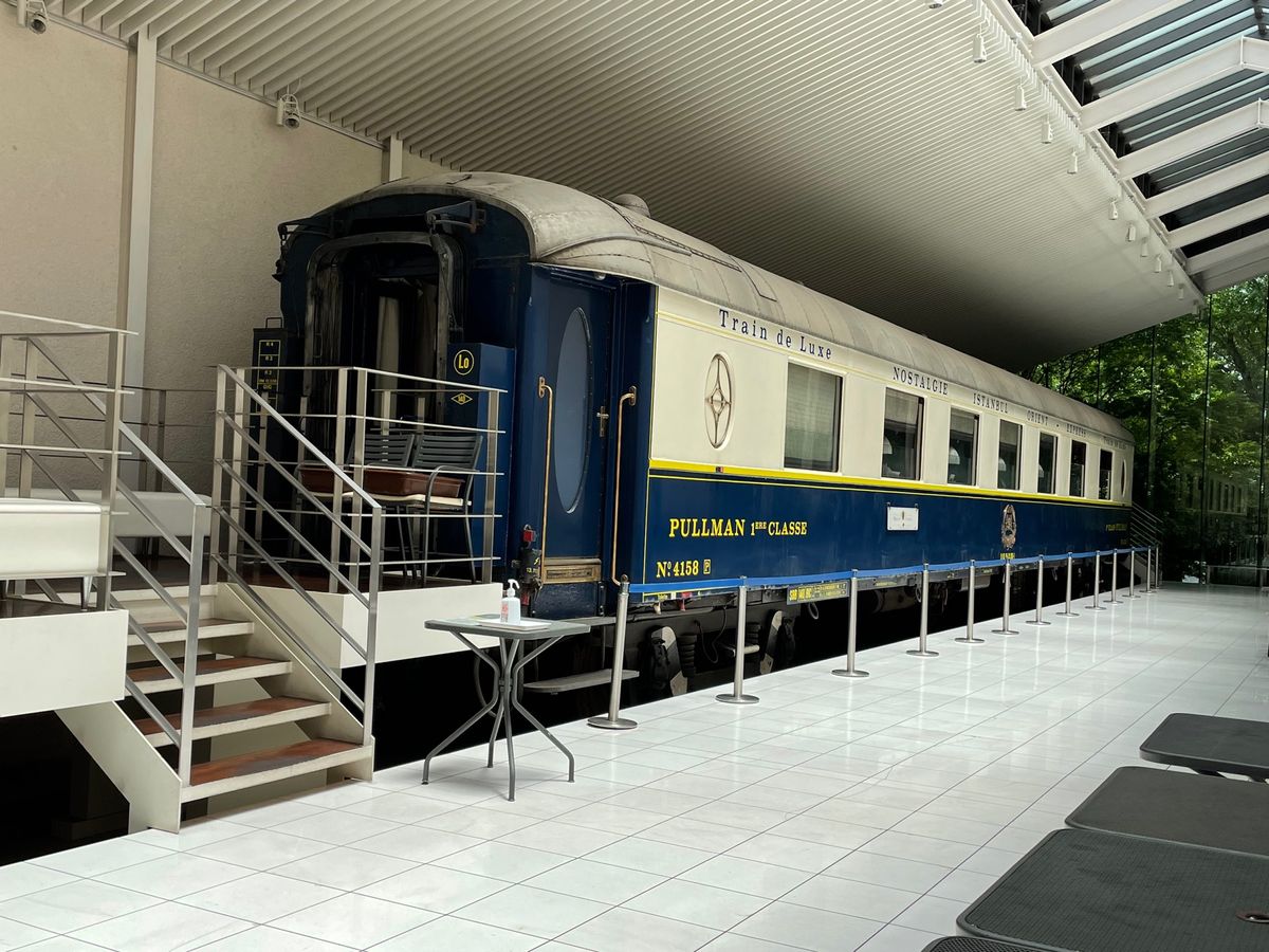 行きたかったラリック美術館。オリエント急行のカフェは要予約だし時間もないの...