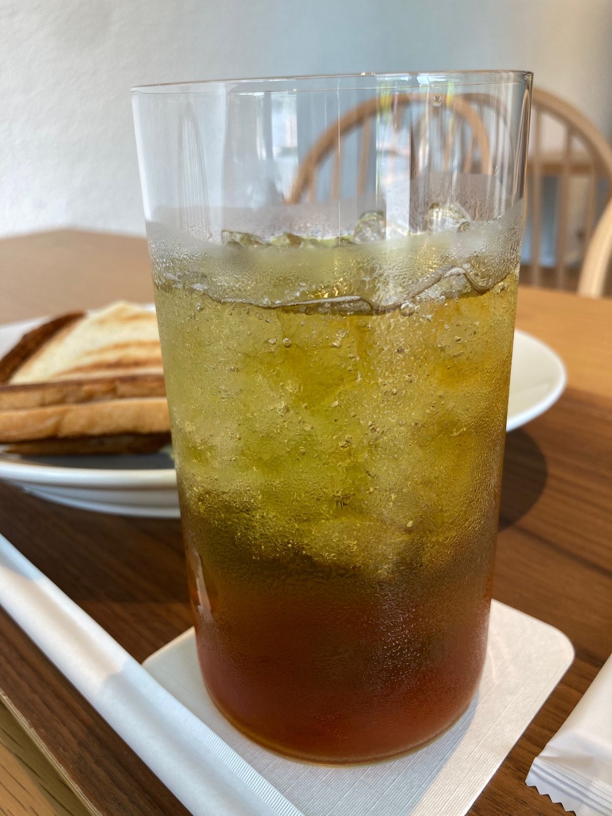 チェックアウトしたら、大涌谷へ。バラゴン登場っぽい写真撮れたし満足。
仙石...