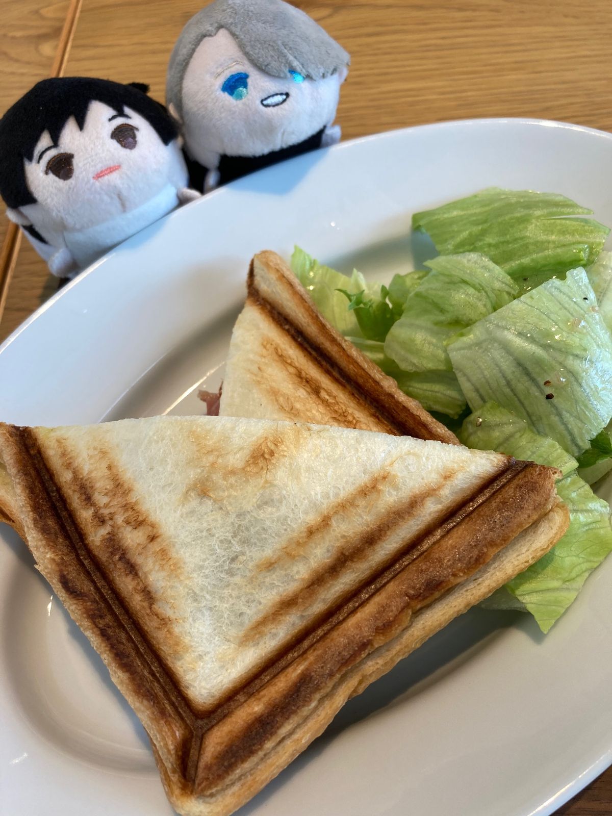 チェックアウトしたら、大涌谷へ。バラゴン登場っぽい写真撮れたし満足。
仙石...