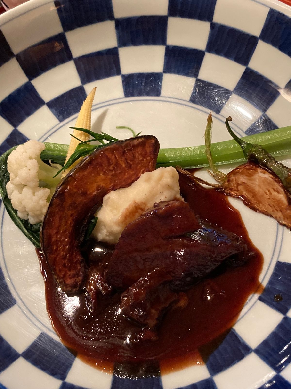 夕食②メインは牛ホホ肉の赤ワイン煮をチョイス‼️