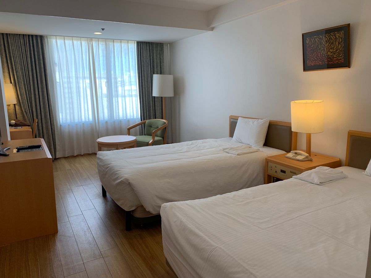 神戸空港からソラシドエアで那覇へ

初めて、ブロッケン現象を見れた！

ホ...