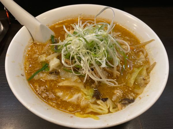 日本・北海道「まだまだ暑いか？晩夏の北海道」の写真：1日目の締めラーメン。
札幌で味噌ラーメ...