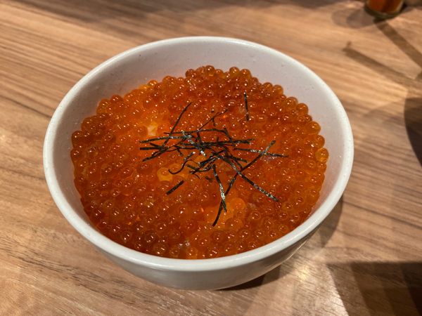 日本・北海道「まだまだ暑いか？晩夏の北海道」の写真：最終日はいくら丼を食べて帰ってきました。...