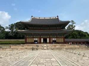 景福宮とあとは、世界遺産に登録されている昌徳宮へ。