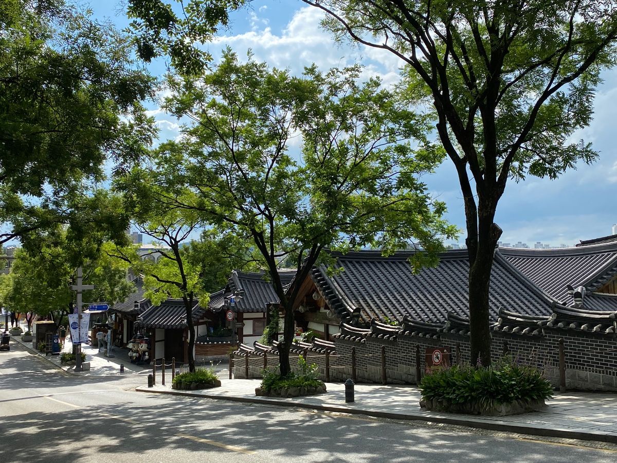 全州韓屋村の街並みを見学。