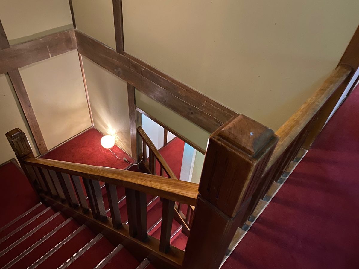 １泊目は四万温泉の積善館♨️
歴史的建造物のお宿
大正時代にできたお部屋に...