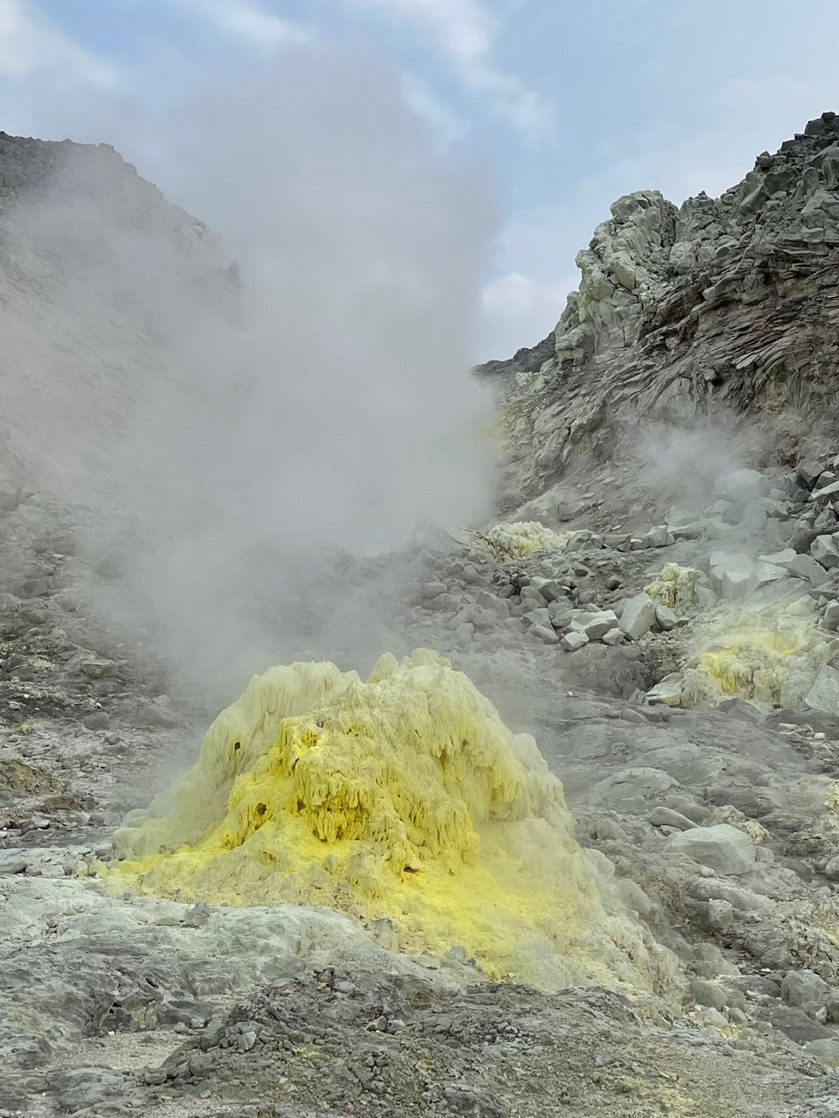 ハラハラしたけど前日の台風の影響もなく無事釧路空港に到着、１泊目は川湯温泉...