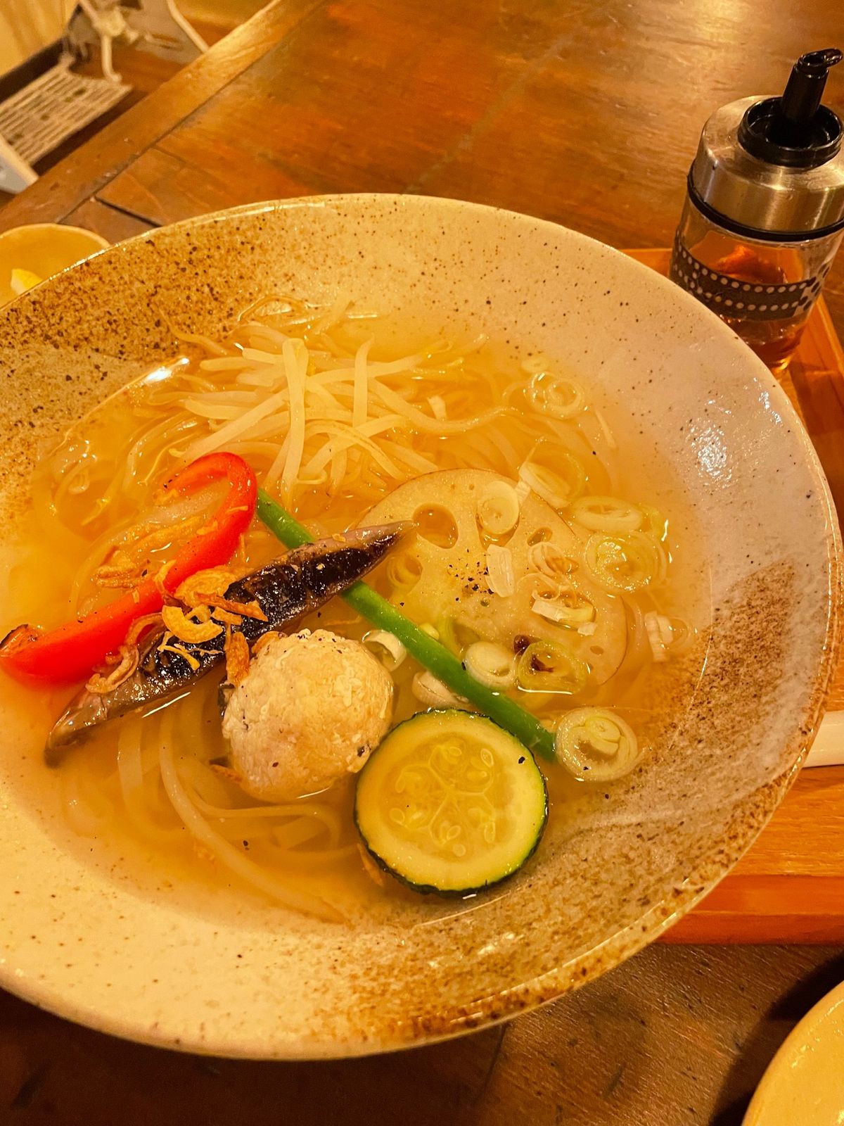 ハラハラしたけど前日の台風の影響もなく無事釧路空港に到着、１泊目は川湯温泉...