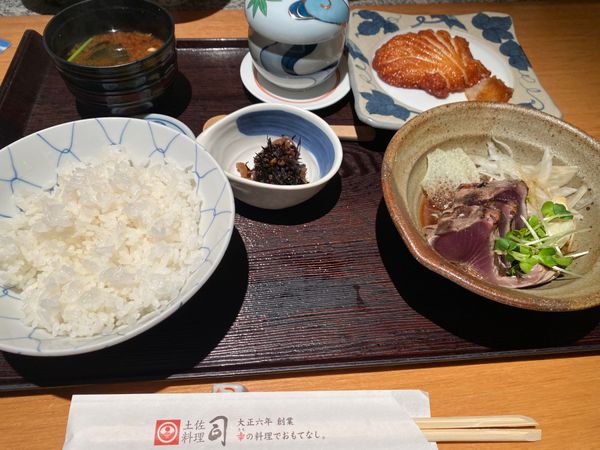 日本・徳島県「高知旅！」の写真：司さんの土佐定食！
鰹！