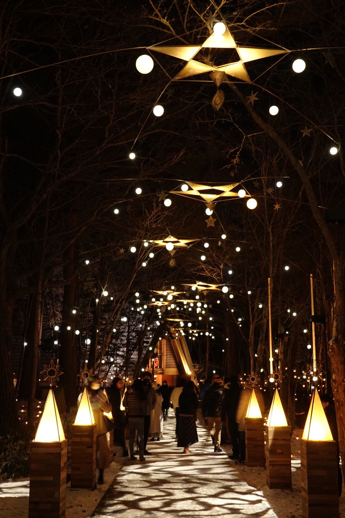 夜は高原教会のキャンドルナイトへ
雪とキャンドルが綺麗だった( ¨̮ )