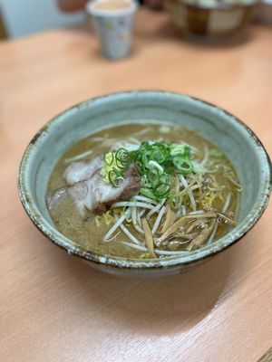 札幌ラーメン「彩未」へ

何年か前に体調が絶不調の時に来た時のリベンジ。そ...