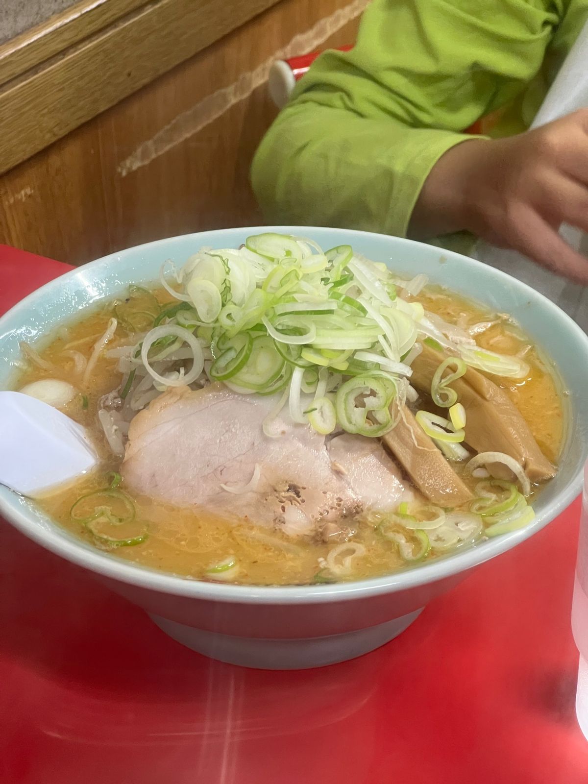 旭川『梅光軒』の醤油ラーメン

朝8時30分に出発。ドローンを少し飛ばして...