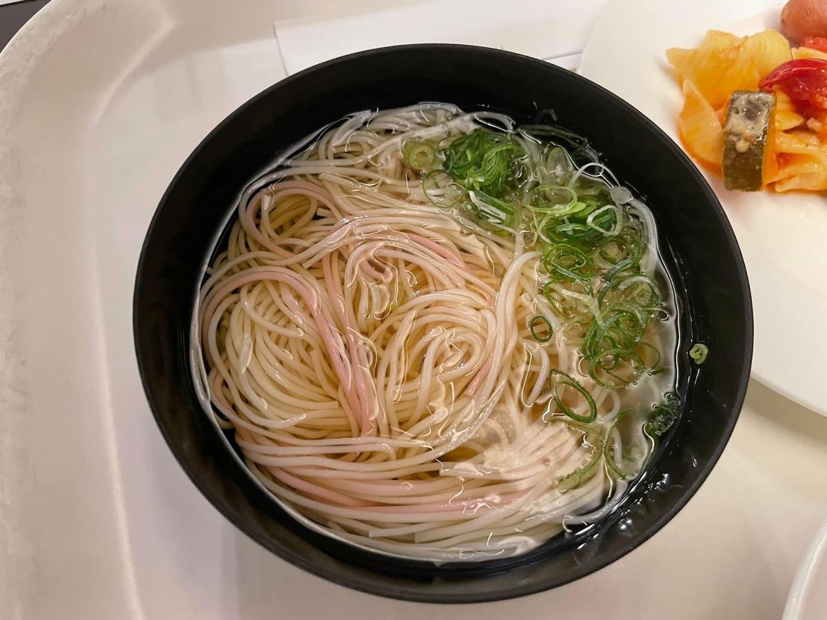 東大寺、春日大社
三輪そうめん、茶がゆ