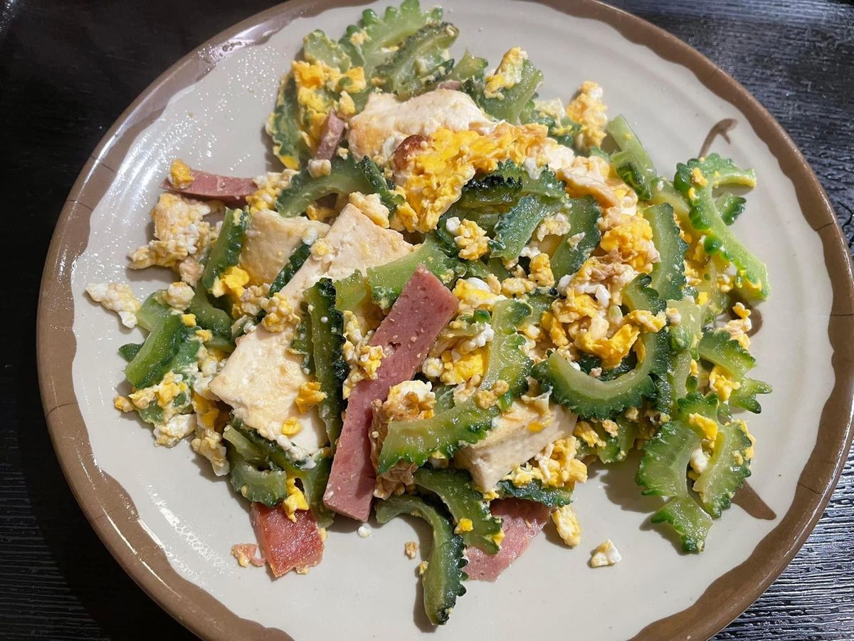 沖縄グルメ
フーチャンプルー、ちゃんぽん、琉球寿司、沖縄そば