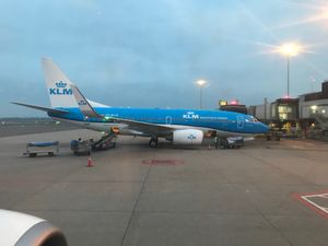 KLM
機内食のストロープワッフルが美味しかった🧇
スキポール空港は免税店...