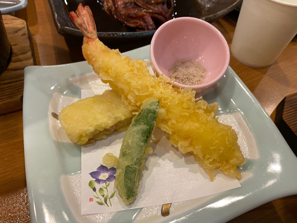 京急ホテル観潮荘夕飯その2
煮魚
お刺身
天ぷら
などどれも美味😆