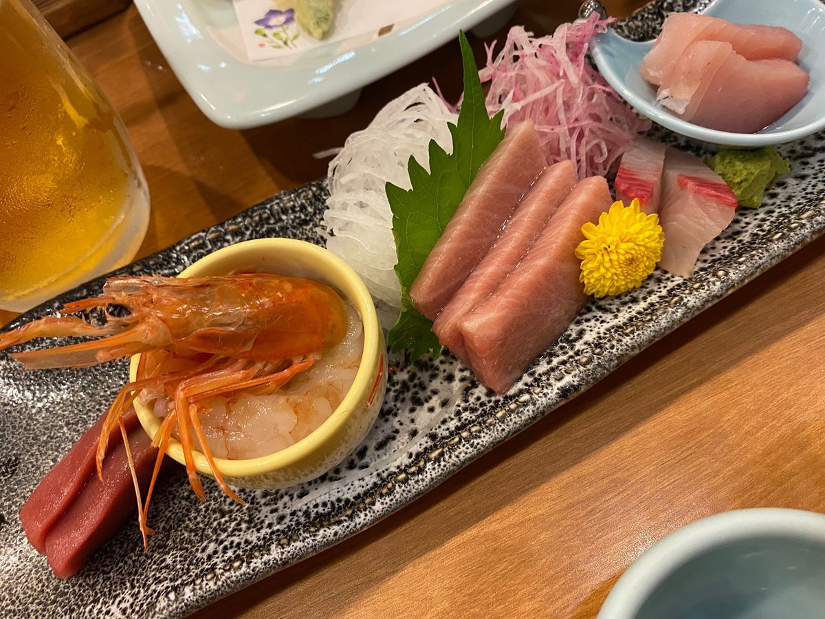 京急ホテル観潮荘夕飯その2
煮魚
お刺身
天ぷら
などどれも美味😆