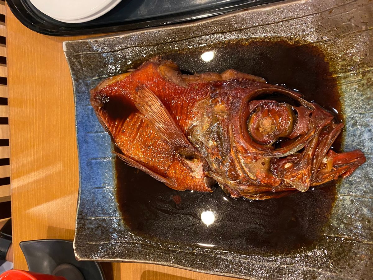 京急ホテル観潮荘夕飯その1
豪華な海鮮料理✨
金目鯛
鮑❤️