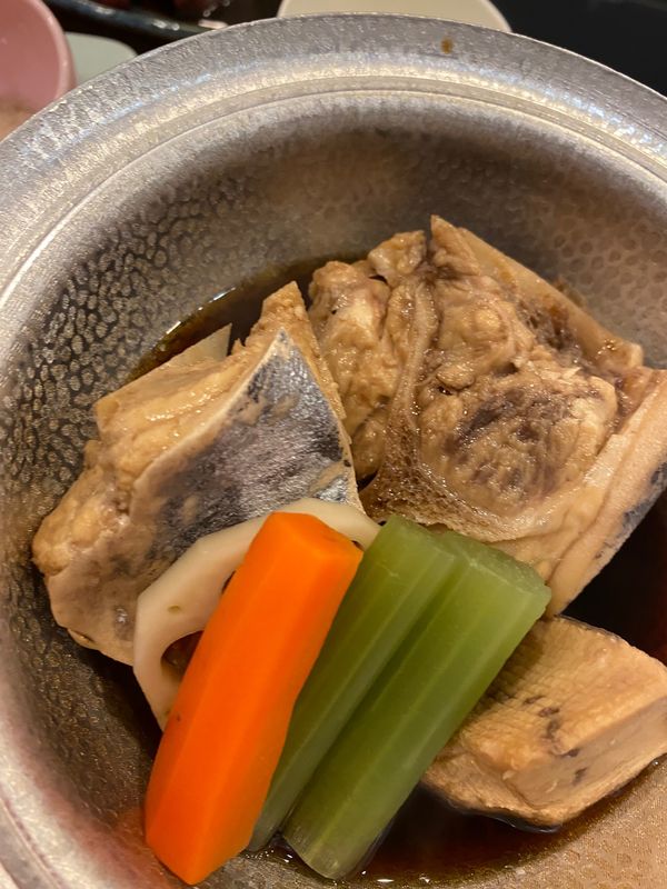 日本・神奈川「三浦半島一泊二日2022」の写真：京急ホテル観潮荘夕飯その2
煮魚
お刺身...