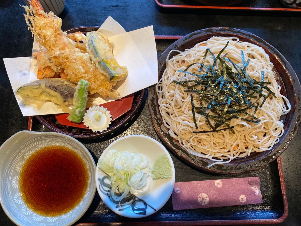 横須賀の立花さんでお昼ご飯
天ざる美味しかったです😆
地元だからか小泉進次...