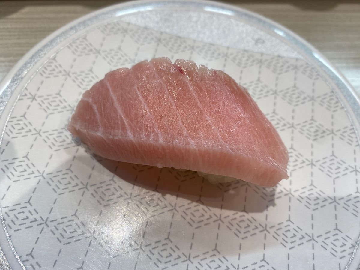 家族旅行の締めは
大抵金田の回転寿司🍣
はま寿司さんにて
トロたくさんいた...