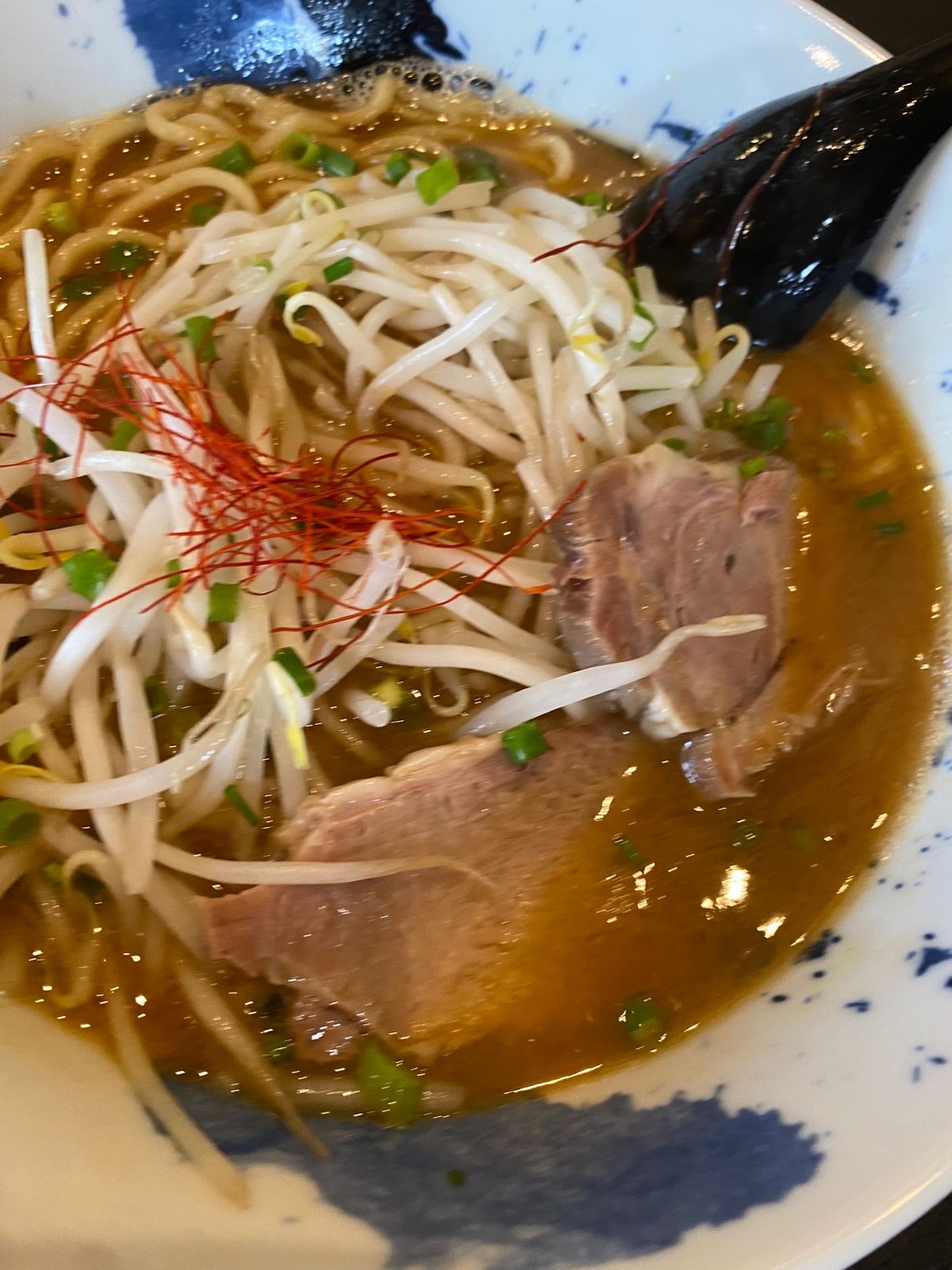 麺屋　潮
秋刀魚の出汁をメインにしたラーメン屋さん🍜
美味しい😆