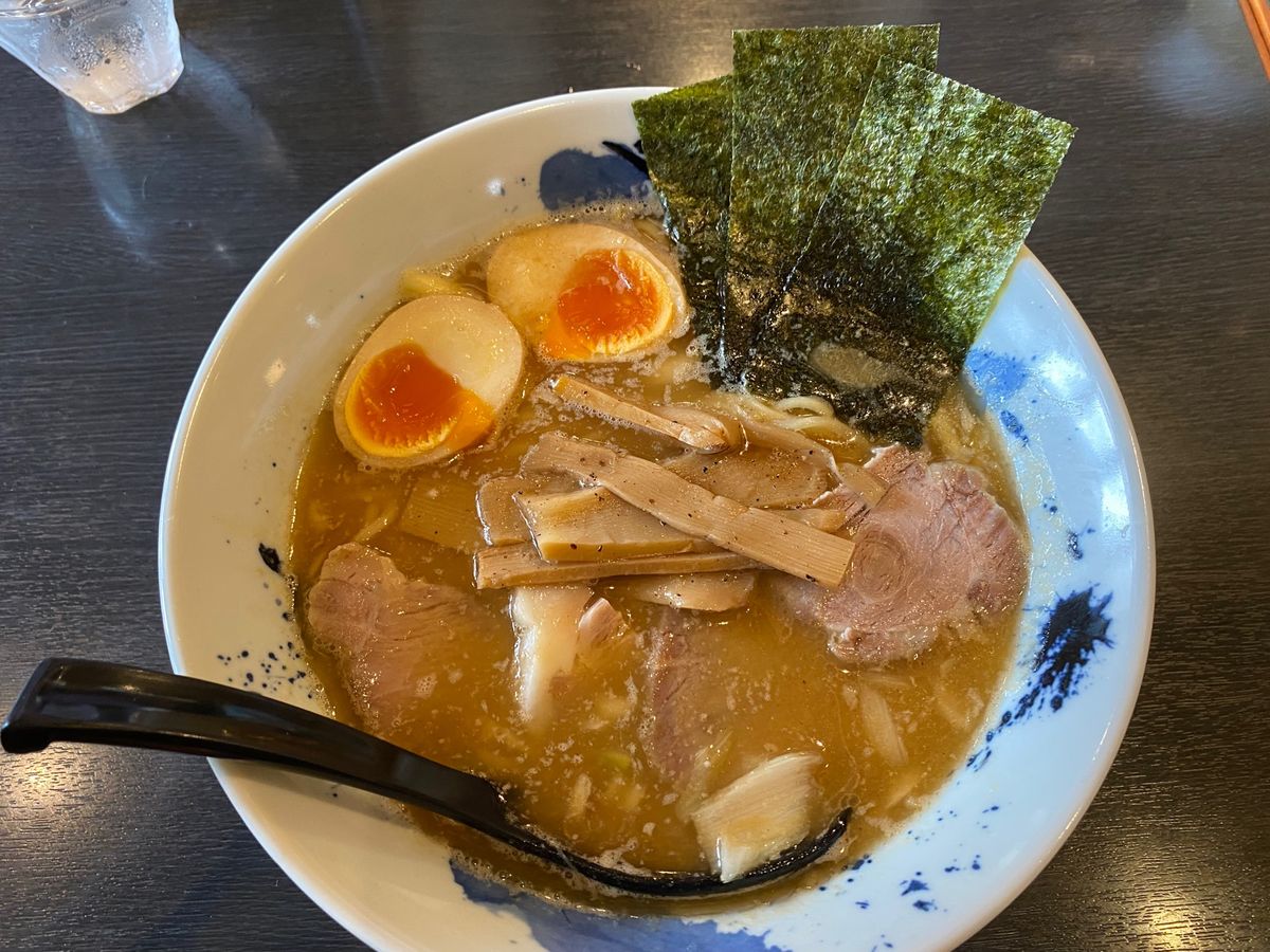 麺屋　潮
秋刀魚の出汁をメインにしたラーメン屋さん🍜
美味しい😆