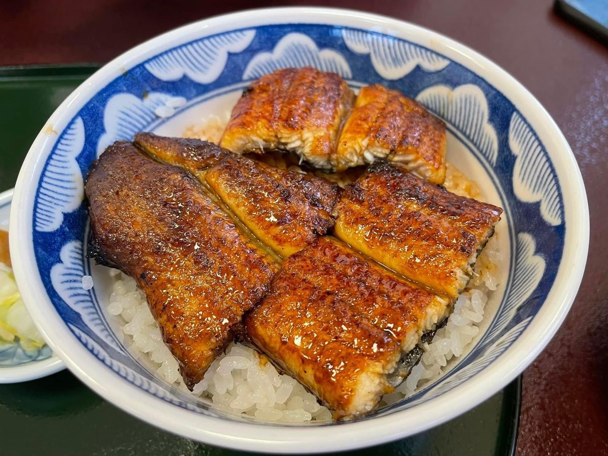 いなべ梅林公園と多度大社
だるまうなぎとふくすけ伊勢うどん