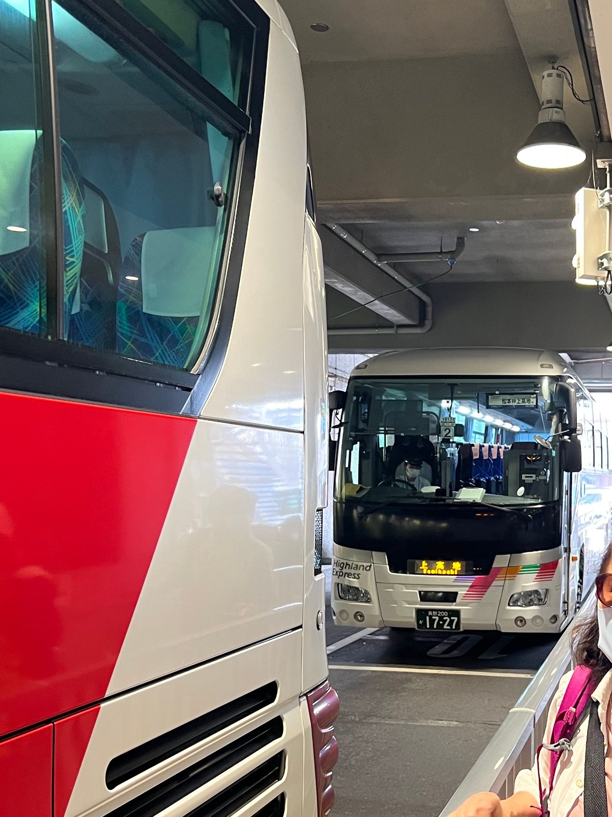 松本駅到着
バスターミナルに移動して上高地へ
バスは7割くらいの混み具合です！