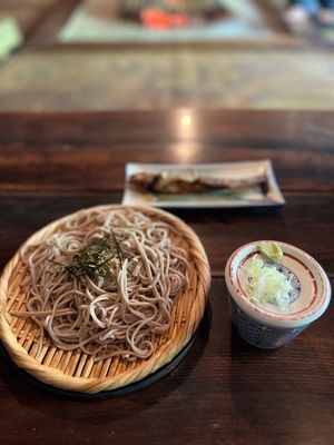 明神池のあと、すぐに徳沢まで向かおうと思ったんだけど、写真撮ってたら思いの...