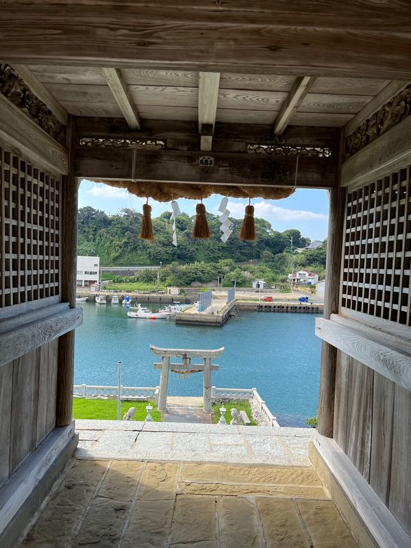 日本・佐賀県「佐賀県ひとり旅」の写真：📍田嶋神社

門から見える景色が最高でし...
