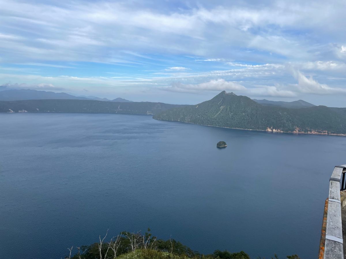 ☀️丹頂の里→釧路市場→帯広　昼食→摩周湖→サロマ湖
今日もいい天気。釧路...