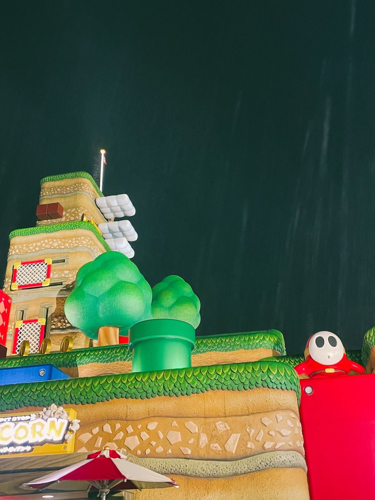 JCBのショーは、
スヌーピーやセサミストリートのキャラクターが
出てきて...