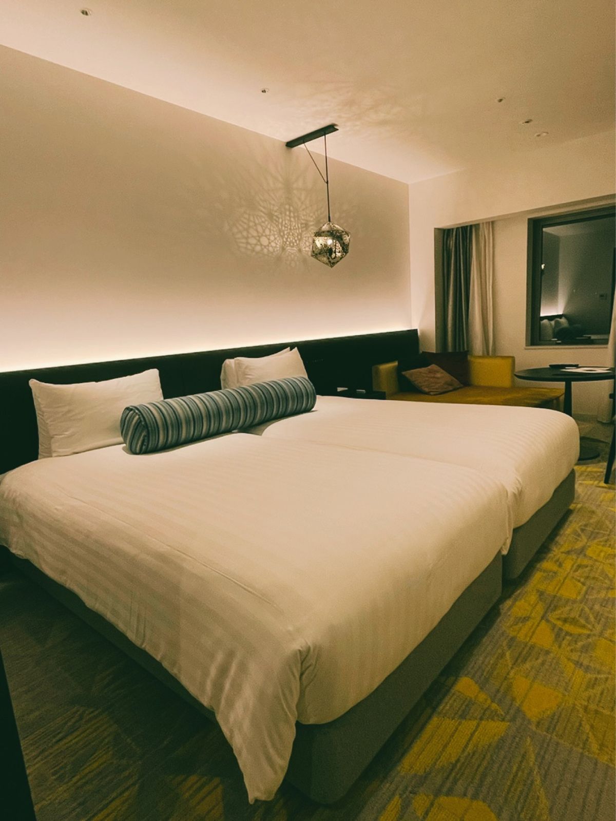 大阪エクセルホテル東急
地下鉄御堂筋線 本町駅