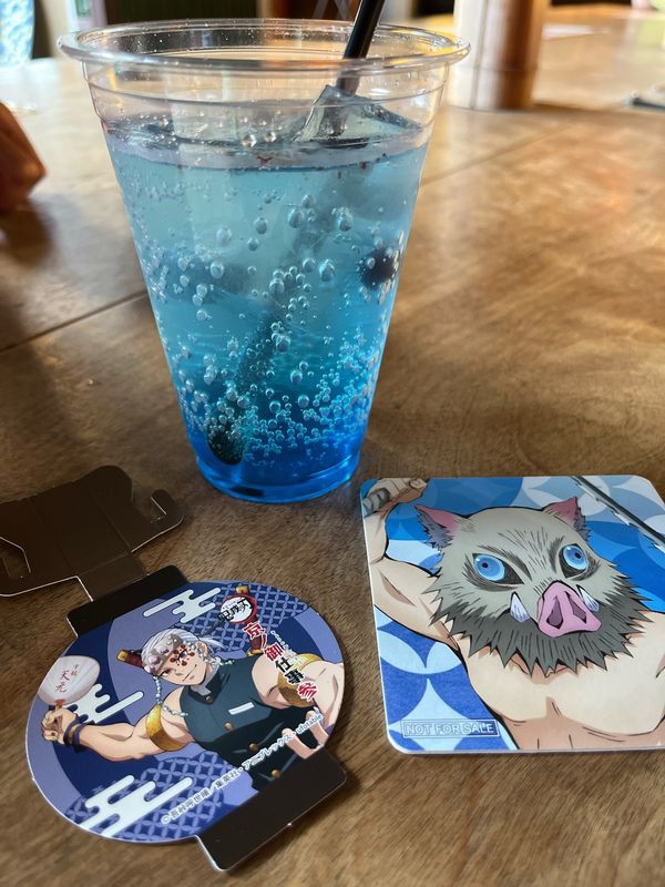 日本・大阪「京都、大阪旅行」の写真：嵐山駅で鬼滅の刃コラボドリンク2
ランダ...