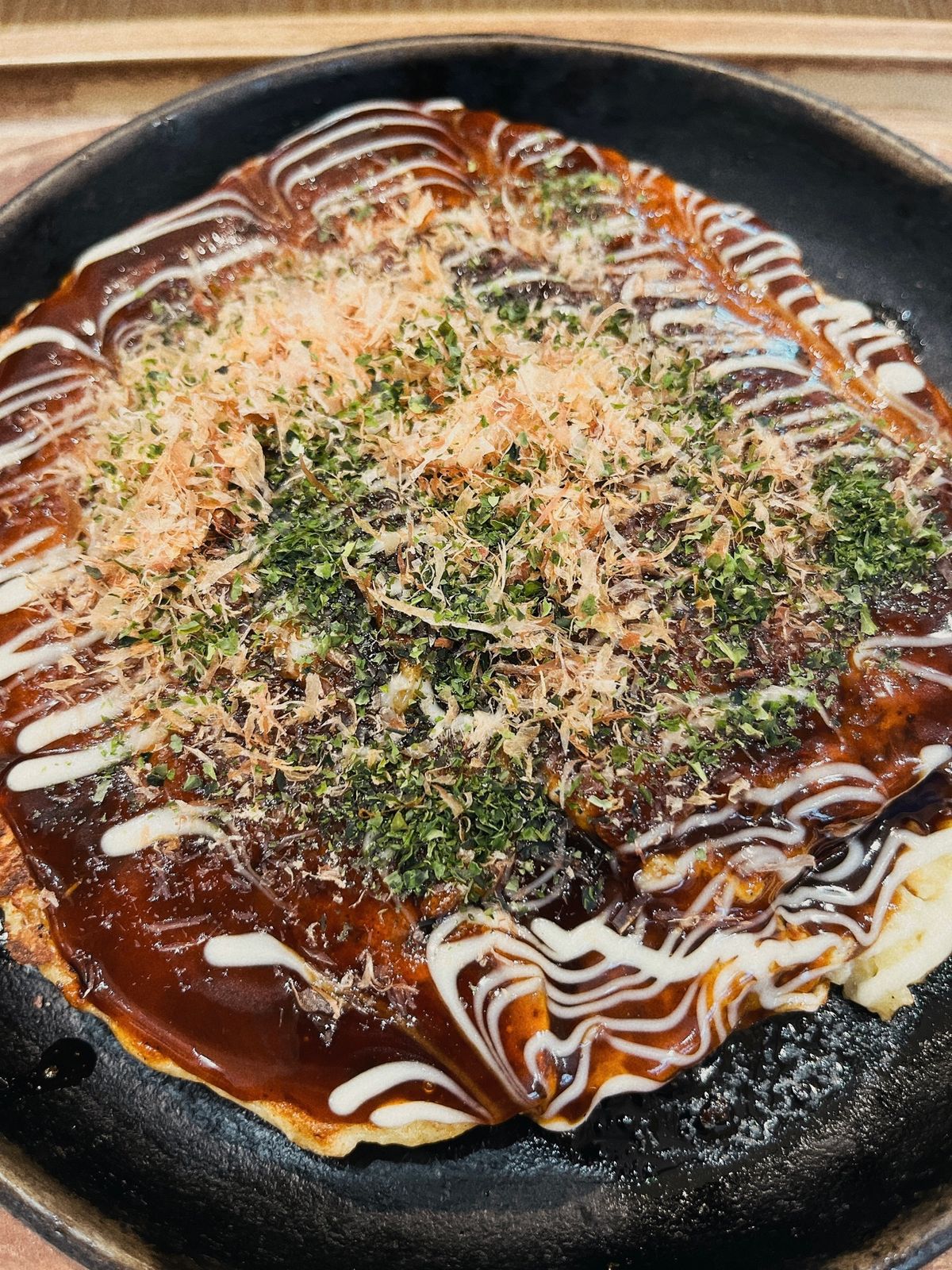 ららぽーとで腹ごしらえ！
ホルたま丼と豚玉お好み焼き。