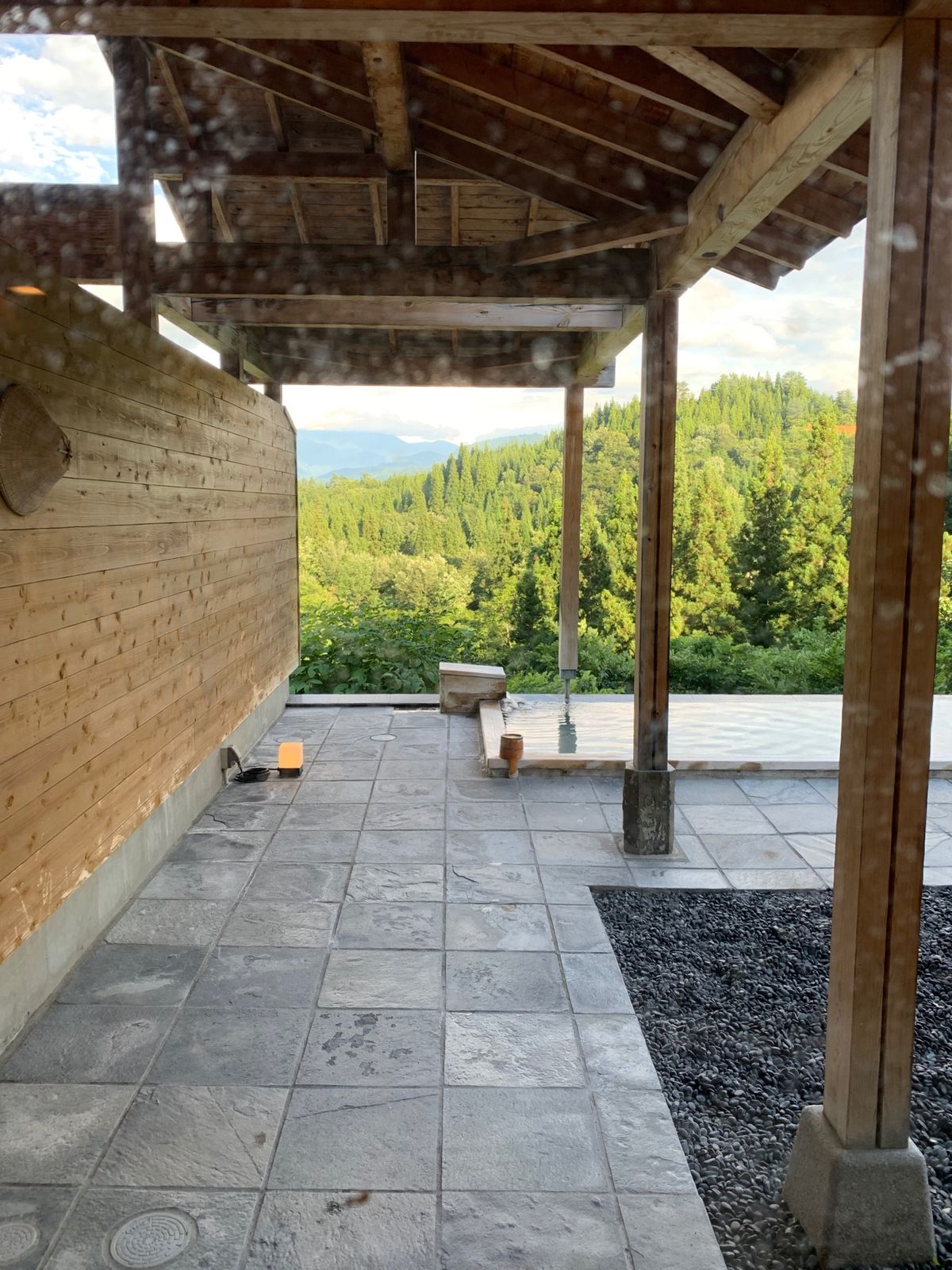 「里山十帖」湯処 天の川🧖🏻‍♀️♨️
ラッキーなことに貸し切りでした
す...