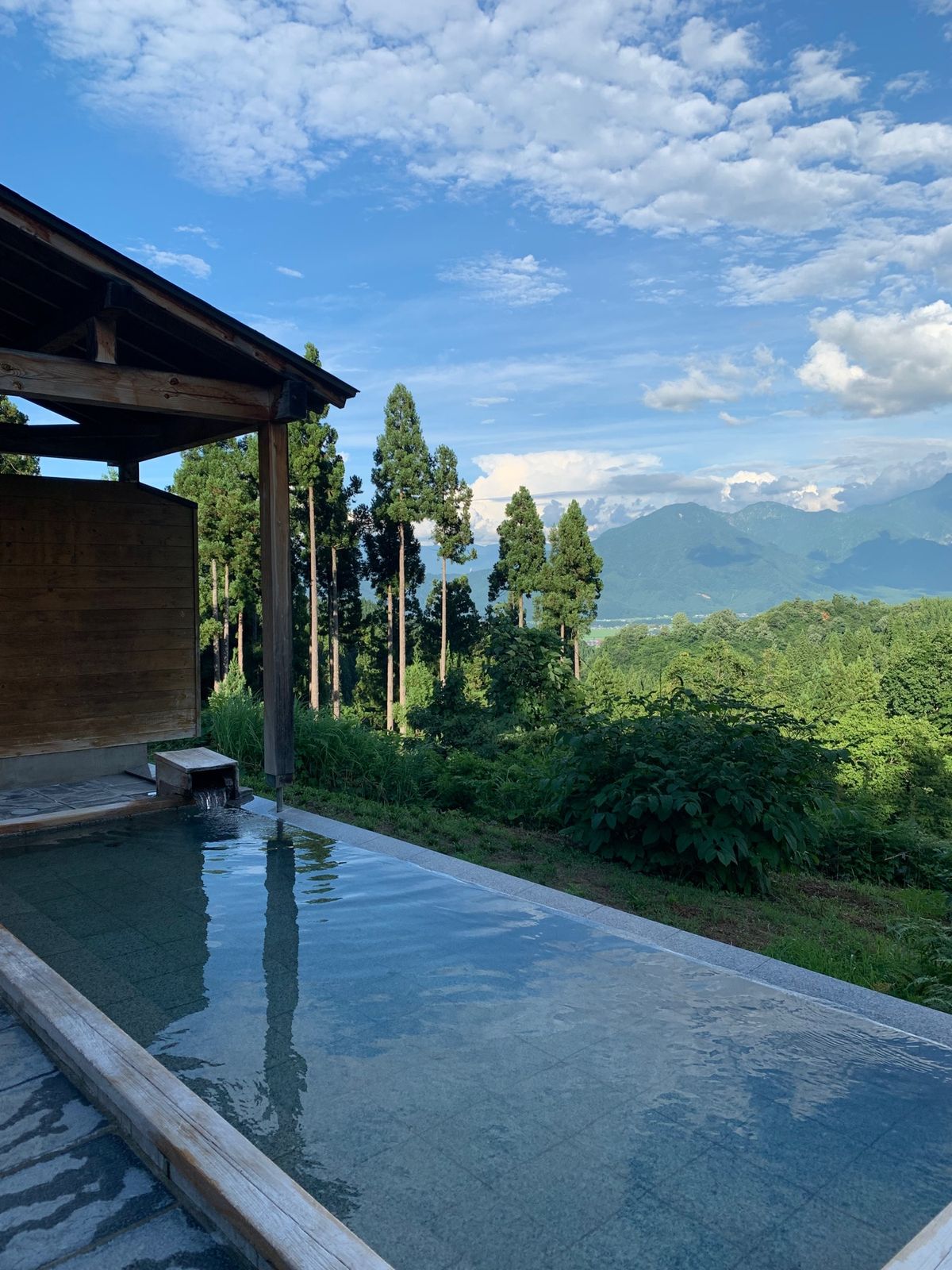 「里山十帖」湯処 天の川🧖🏻‍♀️♨️
ラッキーなことに貸し切りでした
す...