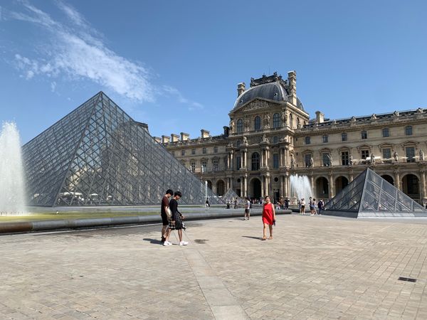 フランス・パリ「Paris」の写真：「ルーブル美術館」