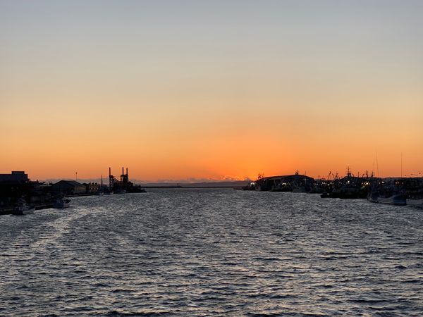 日本・北海道「知床・道東」の写真：釧路港から見えた夕焼け
