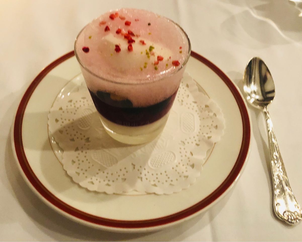 外は嵐…以前もこんな日はあったそうで、上高地に100人近く足止めになったそ...