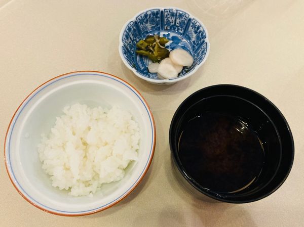 日本・滋賀県「琵琶湖」の写真：食事のあと、琵琶湖で花火が上がりました。...